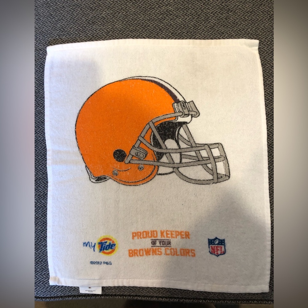 Cleveland Browns Towel 15 1/2” x 13 1/2”
